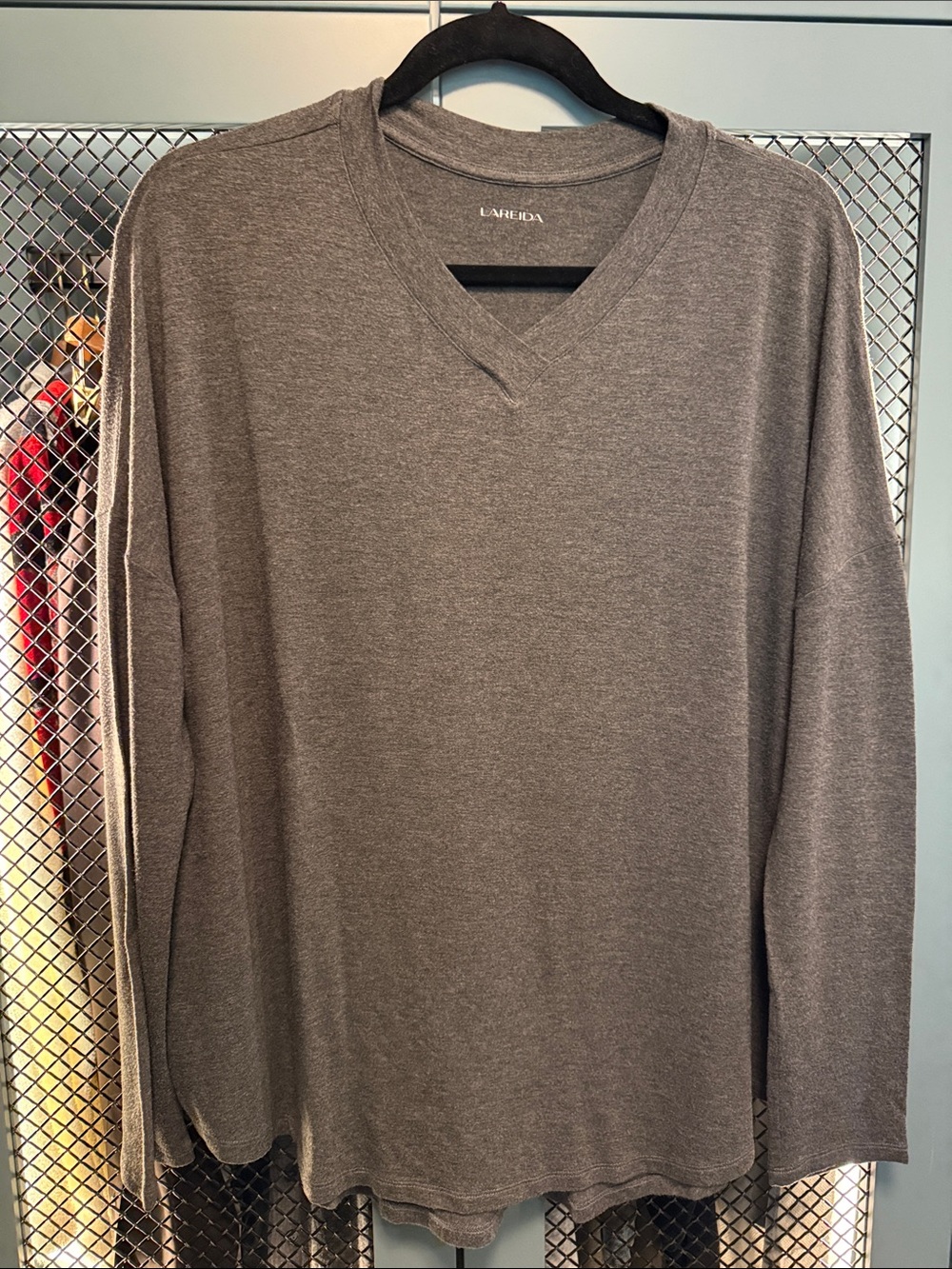 Laredo Women’s Heather Gray V-Neck Sweater